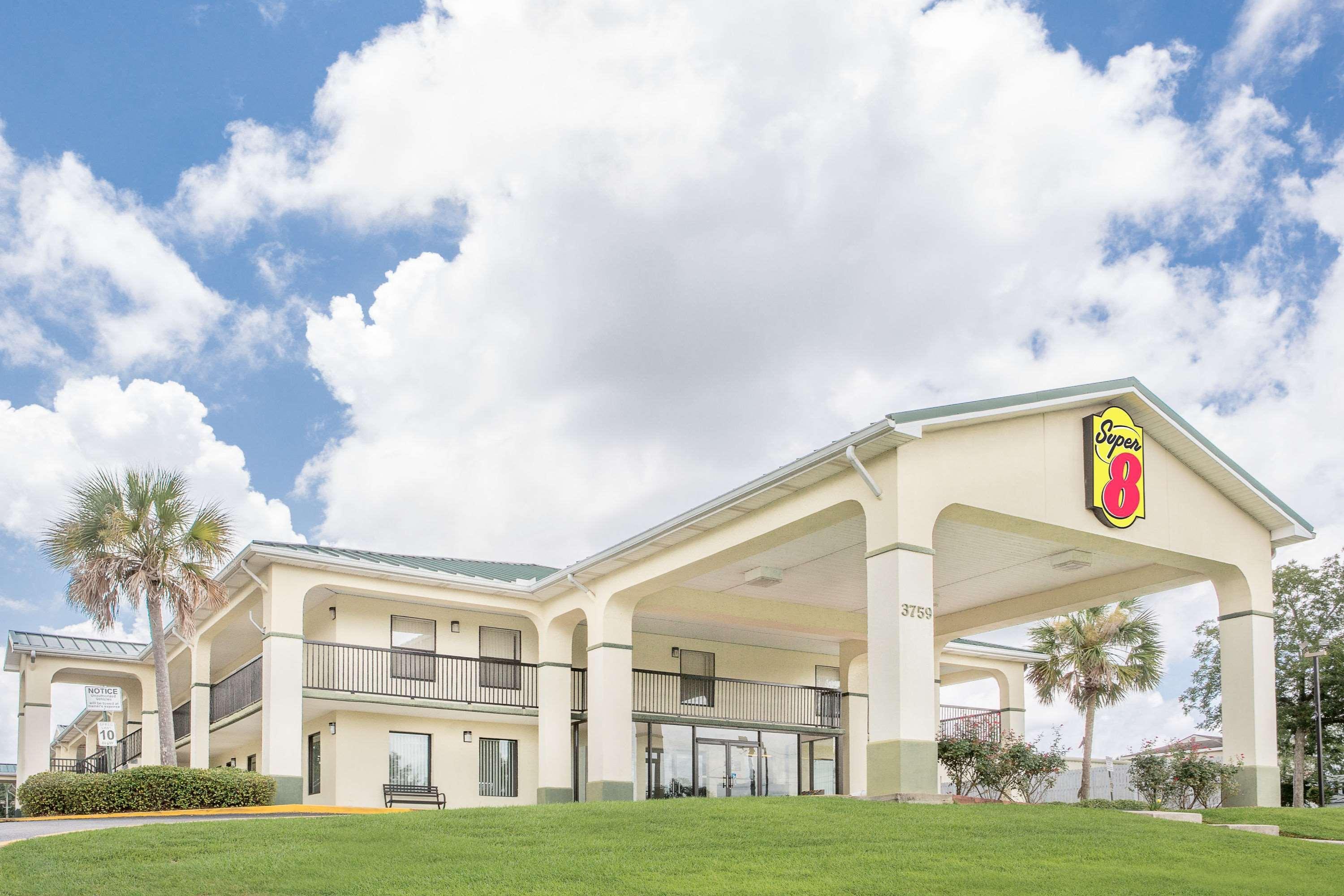 Super 8 By Wyndham Mobile Hotel Eksteriør billede